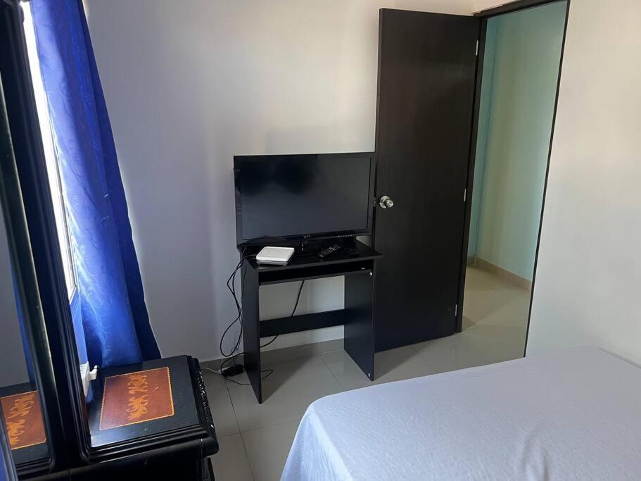 Casa De Lujo Muy Amplia Con Ubicacion Privilegiada * Medellín