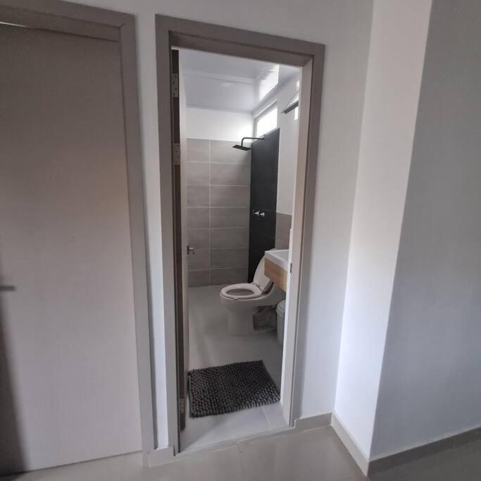 Apartamento Casa En La Floresta! *