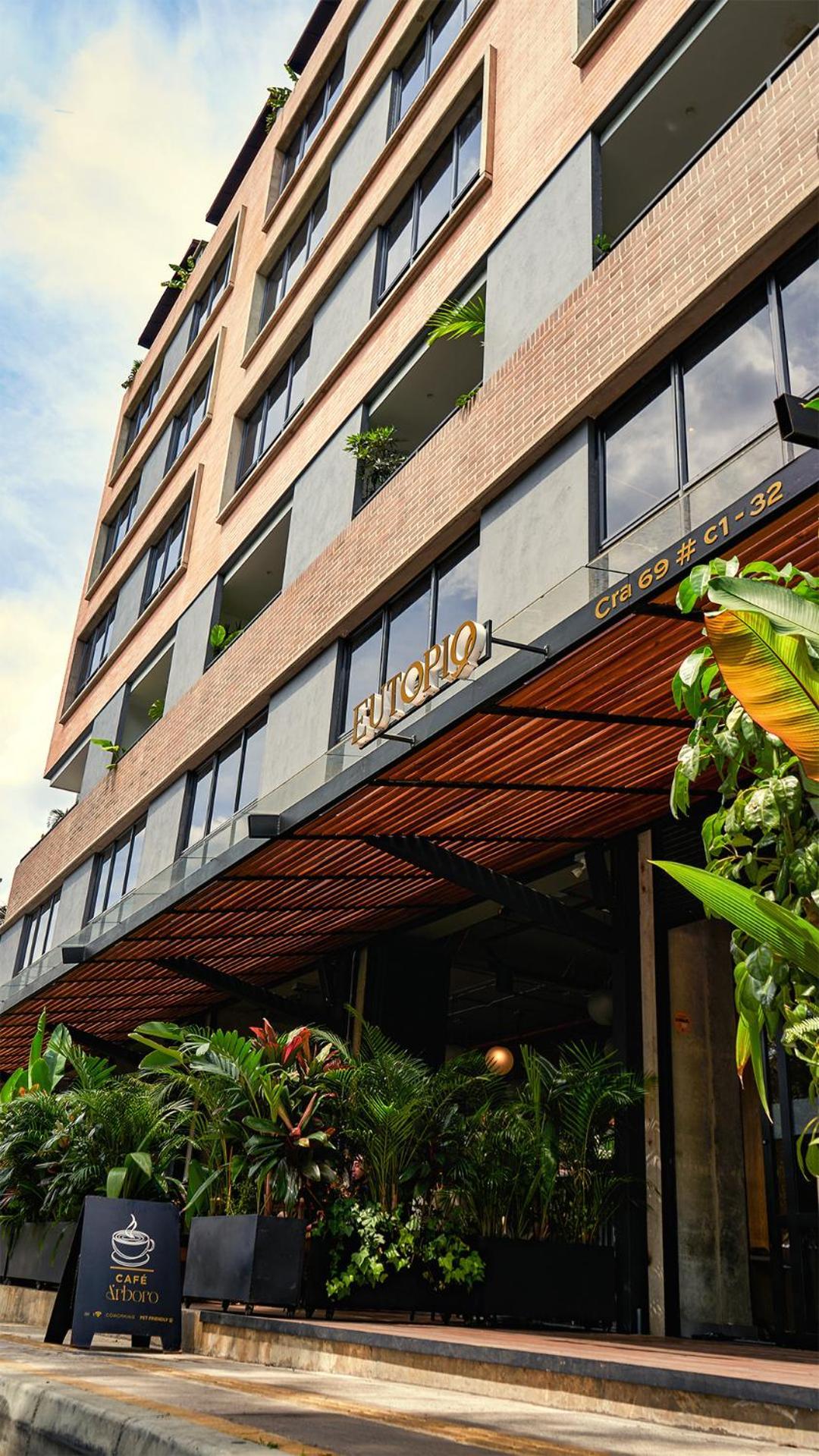Eutopiq Hotel 4*