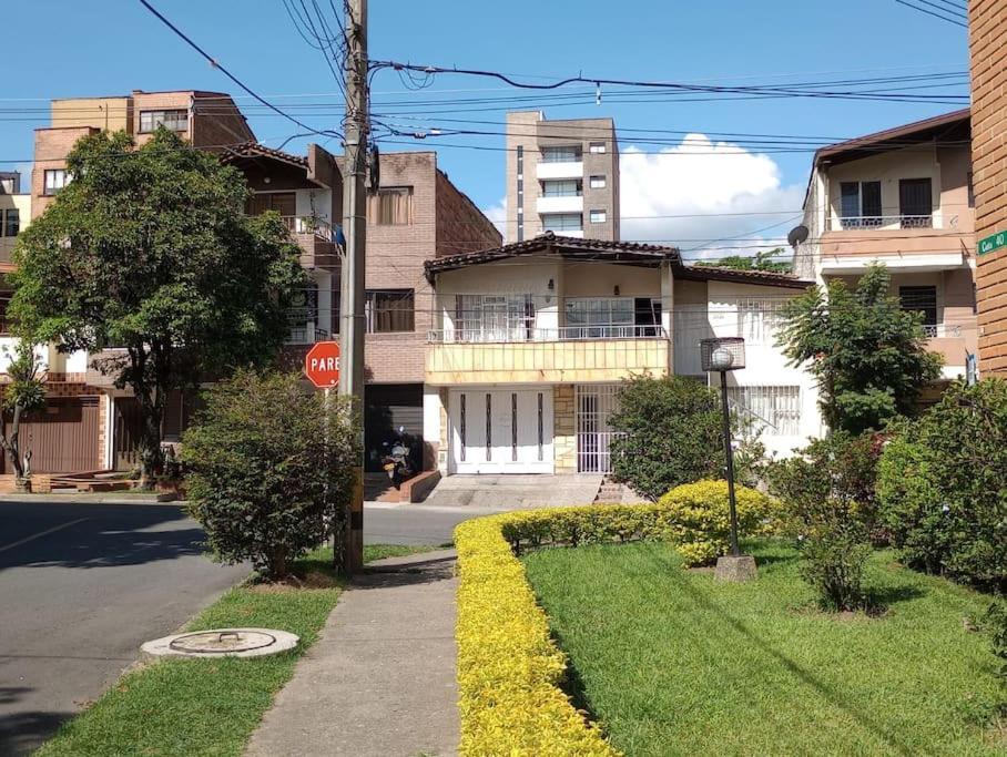 Сasa de vacaciones Casa Zona Laureles *