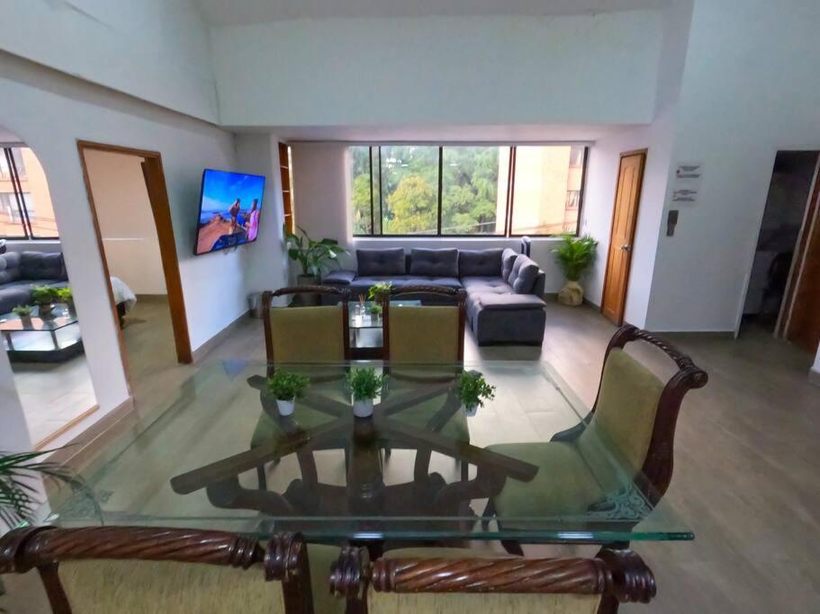 Apartamento Penthouse W/ Jacuzzi In Lleras Park *