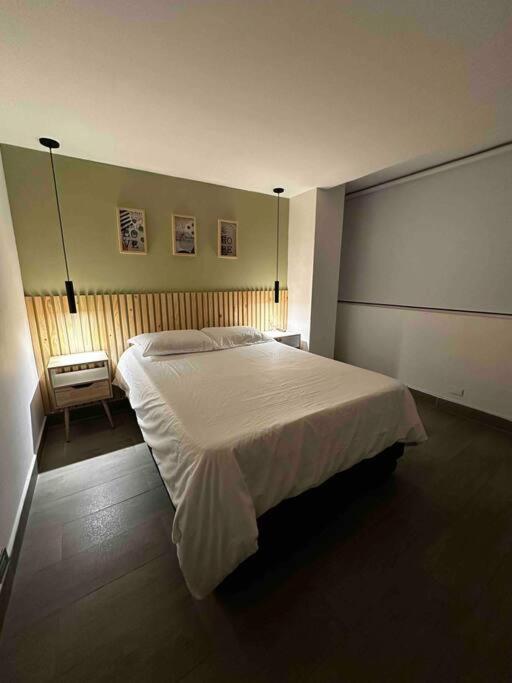 Penthouse W/ Jacuzzi In Lleras Park Apartamento Medellín