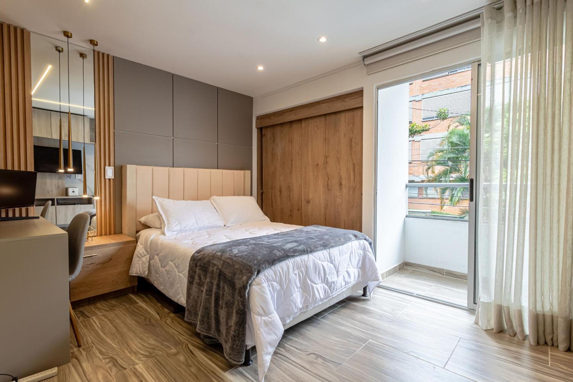 Apartamento Cozy With A/c In North Medellin. *
