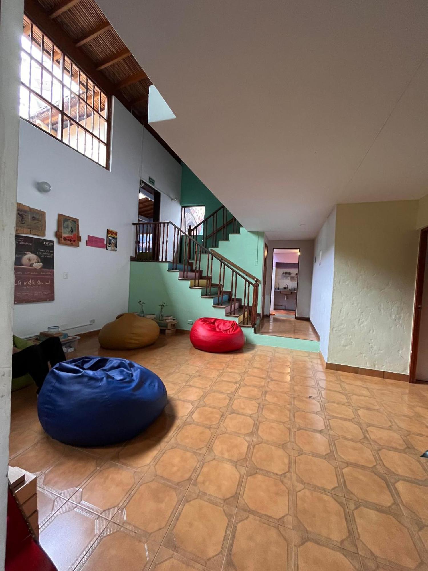 Yolo Hostel