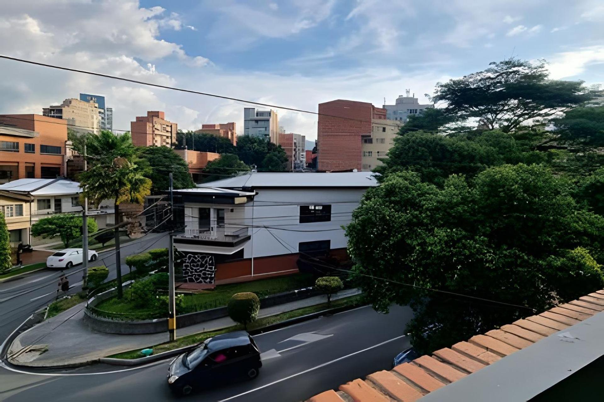 Ed Santo Tomas Laureles Apartamento *