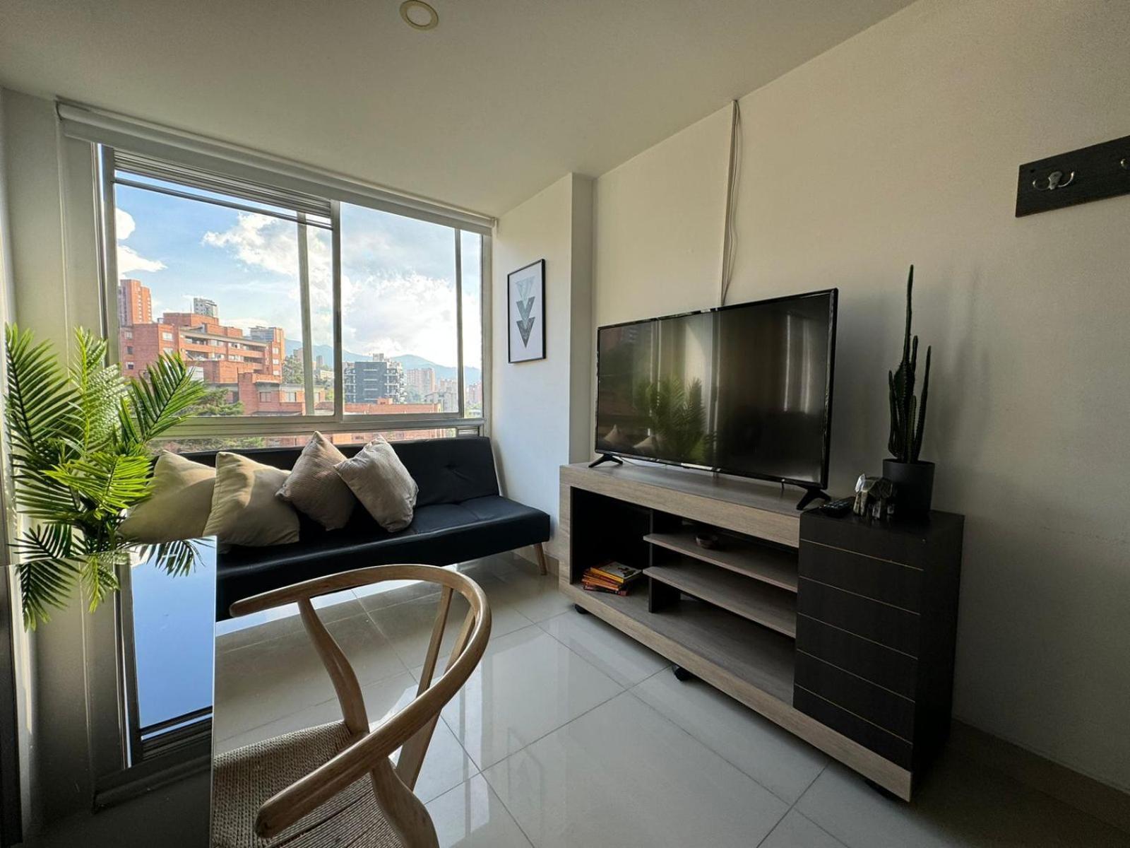 Comodo Apto Poblado 2 Apartamento