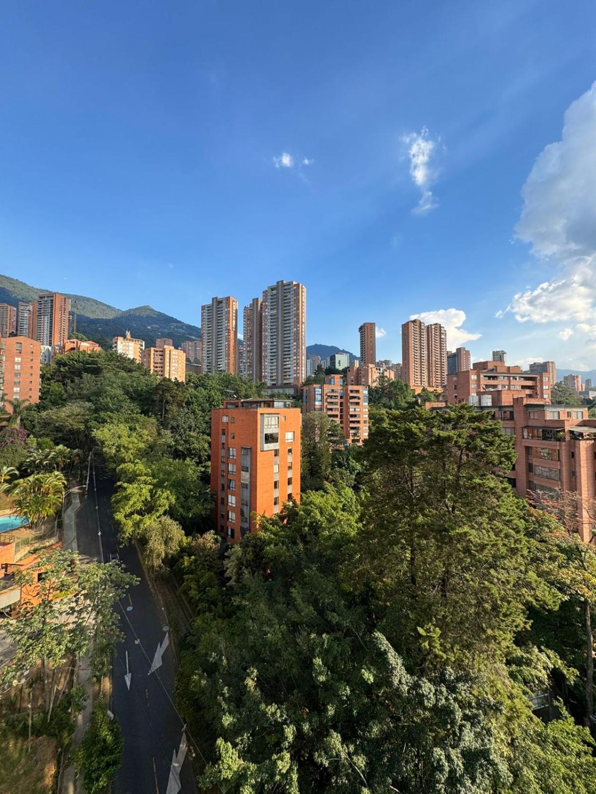 Comodo Apto Poblado 2 Medellín