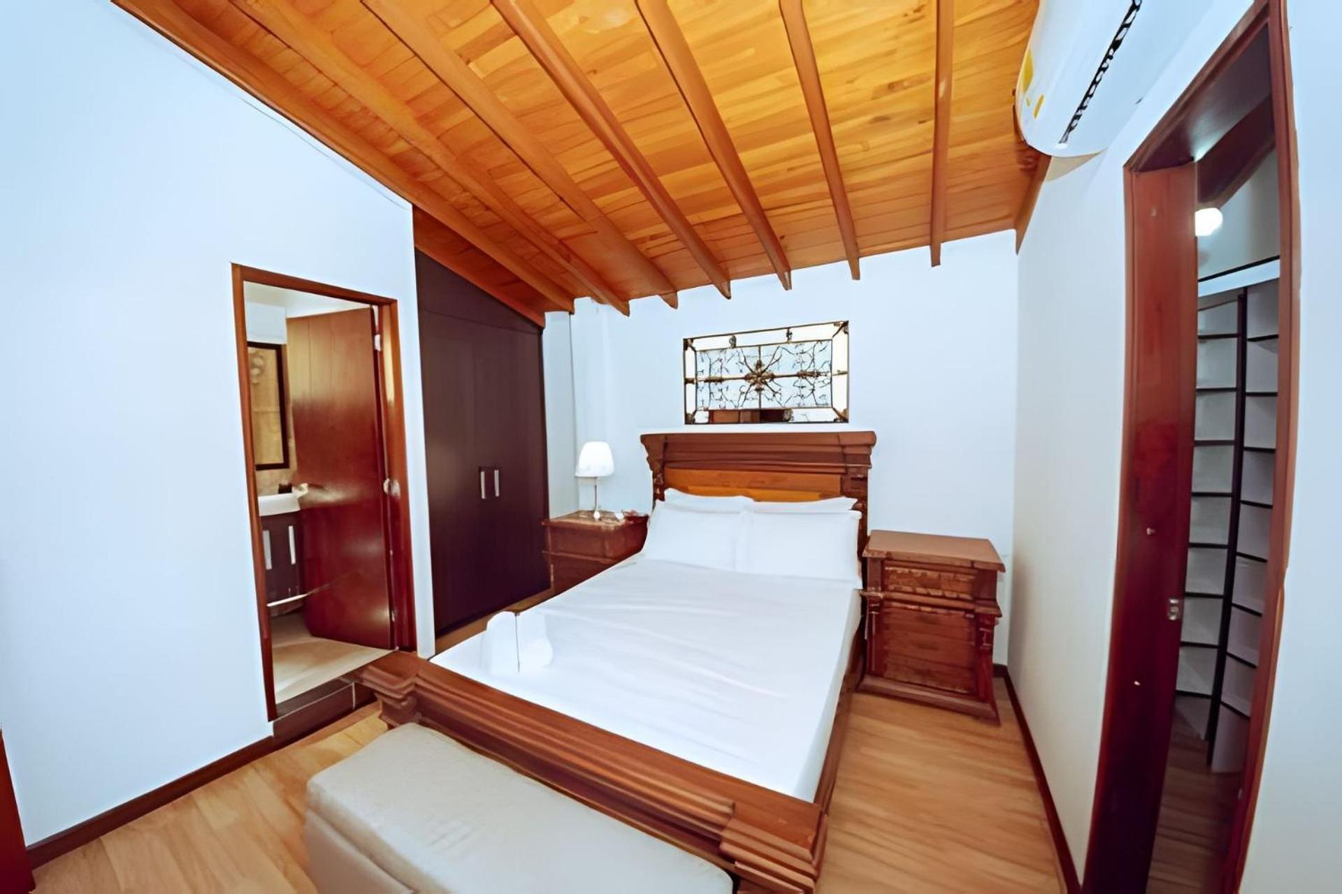 Ed Santo Tomas Laureles Apartamento