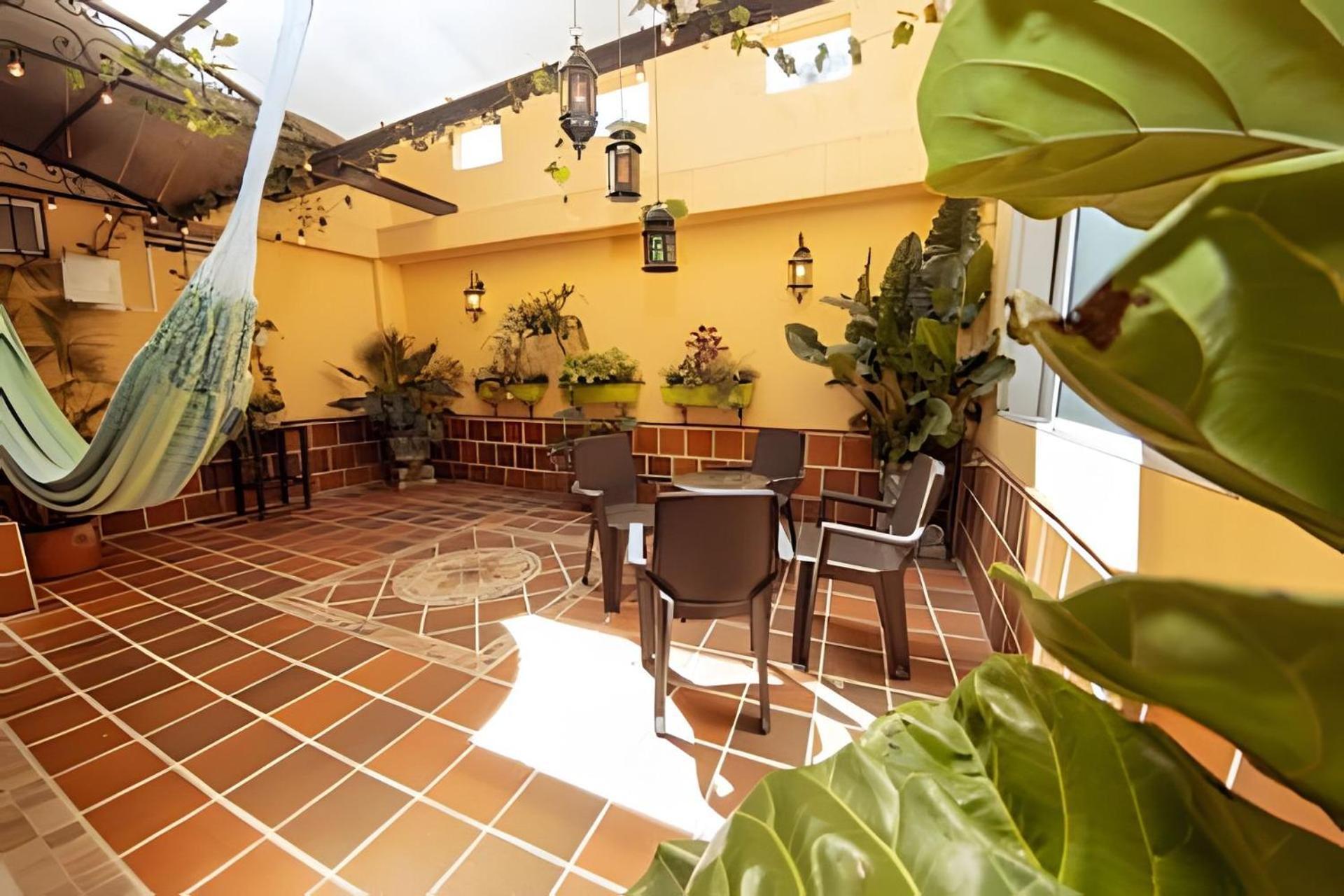 Ed Santo Tomas Laureles * Medellín