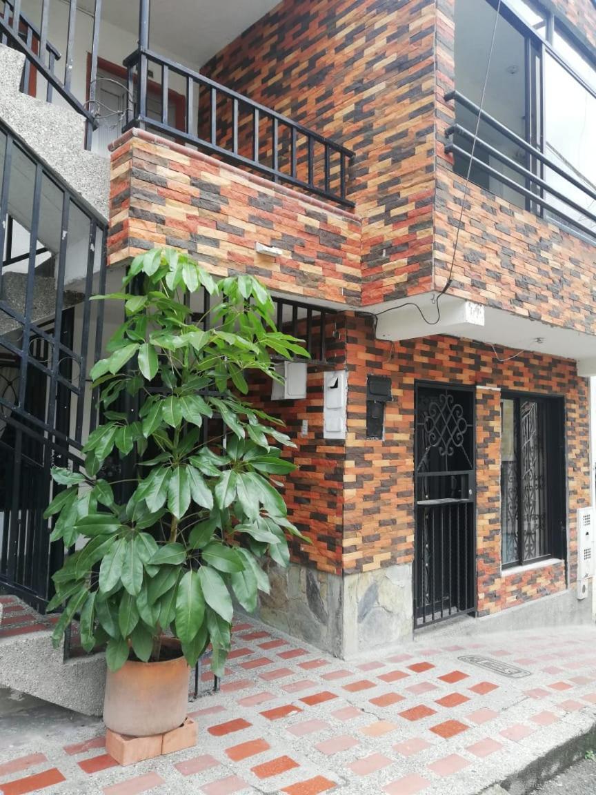 Casa De Guacamayas * Medellín
