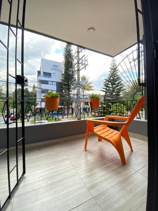 House Between Poblado And Laurels / Casa En Belen Al Frente De La Unidad Deportiva. *