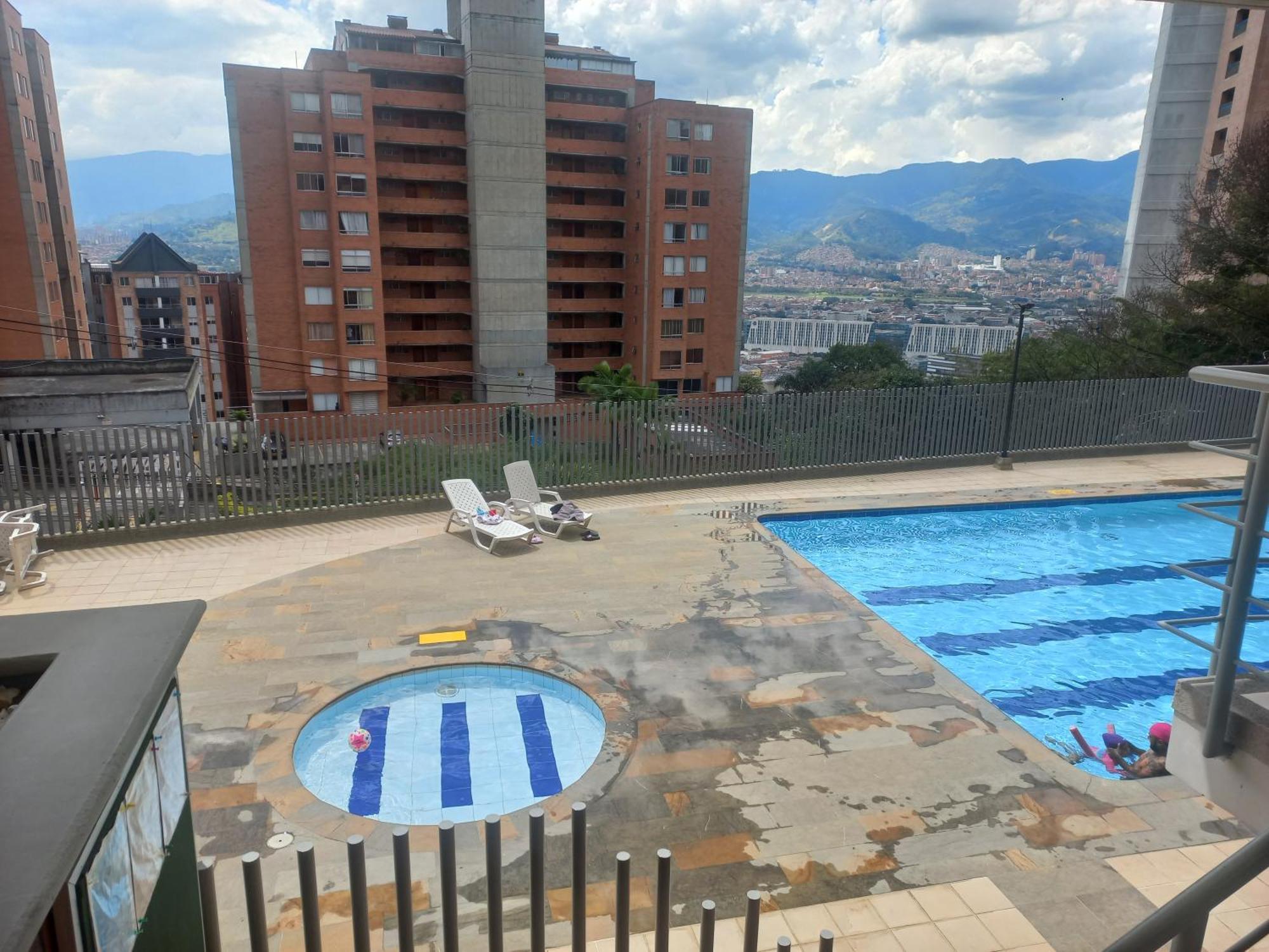 Poblado Via Las Palmas * Medellin