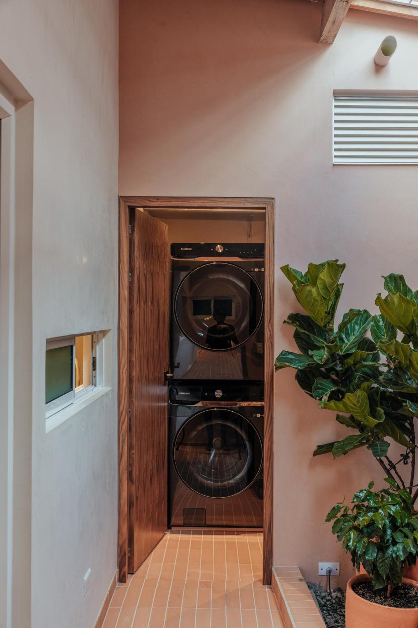 New Cozy Duplex In Laureles With A/c And Wi-fi Apartamento Medellín
