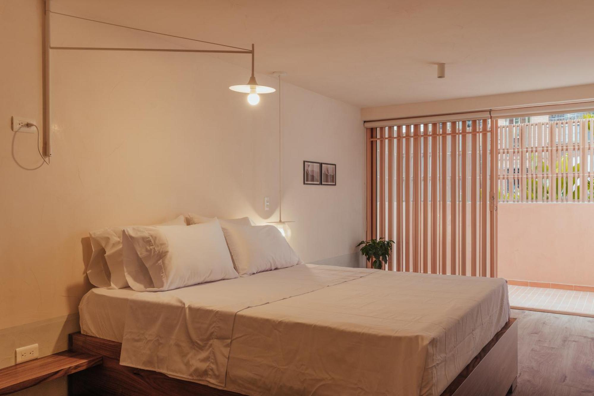 New Cozy Duplex In Laureles With A/c And Wi-fi *