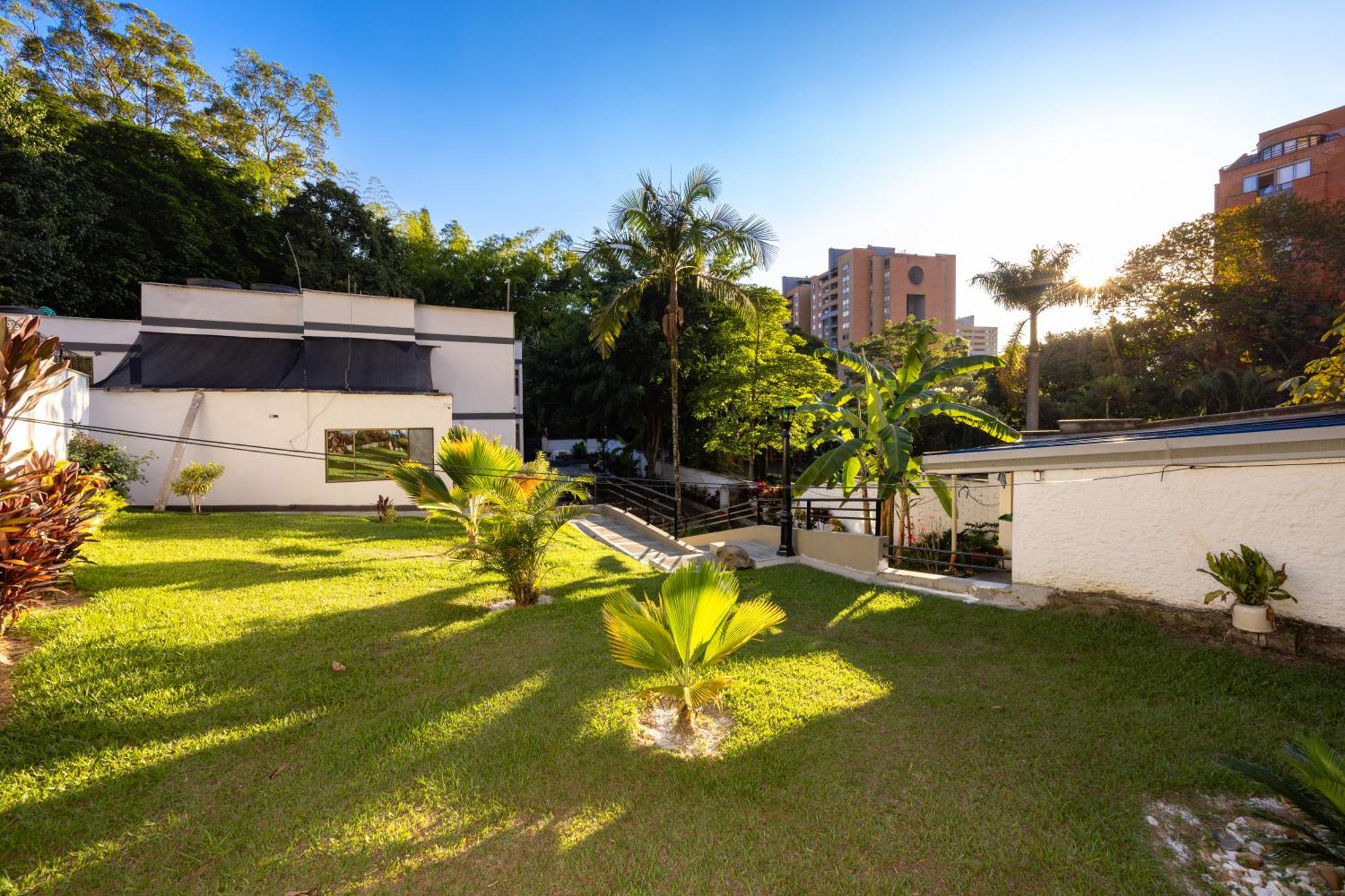 El Poblado, La Frontera Apartamento