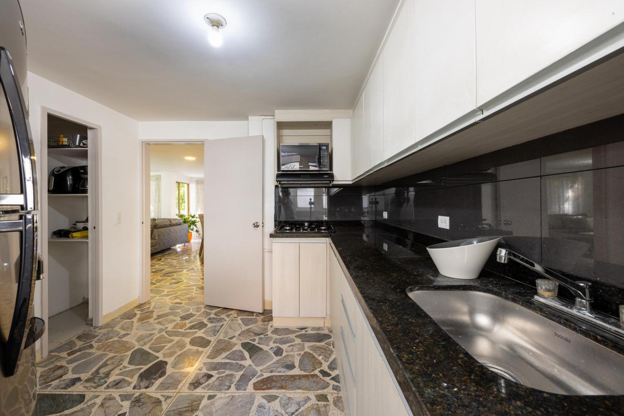 Apartamento El Poblado, La Frontera Medellín