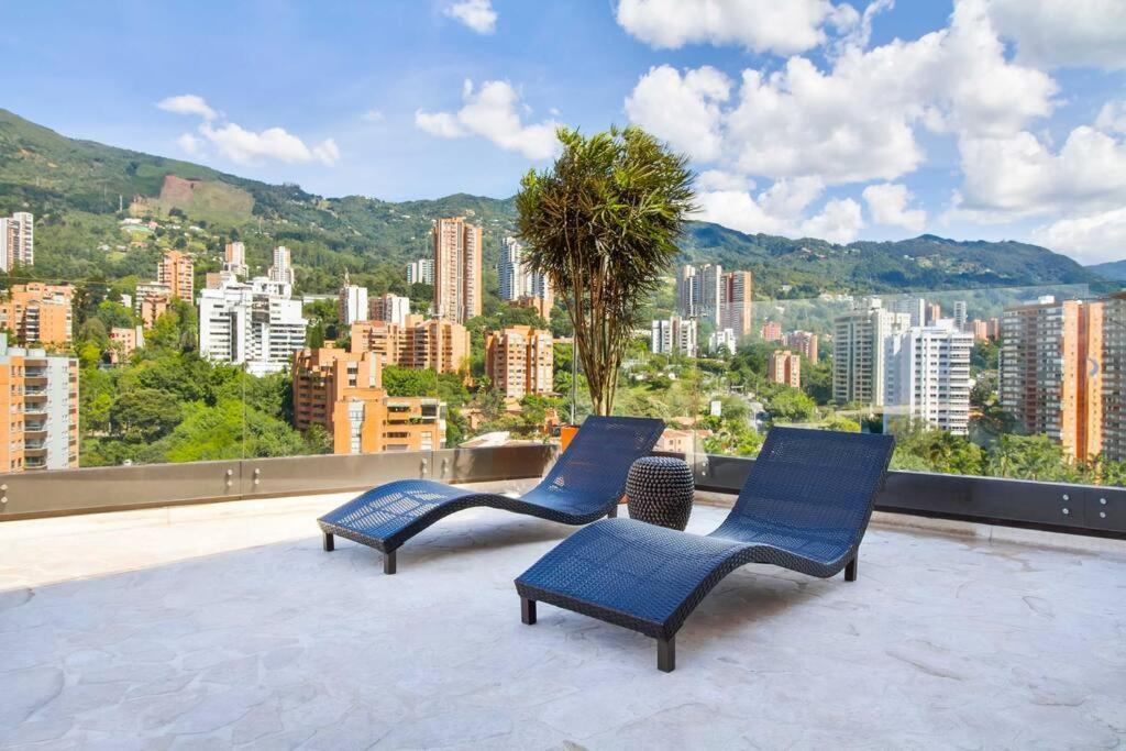 Luxury In El Poblado, Class 1001 Medellín