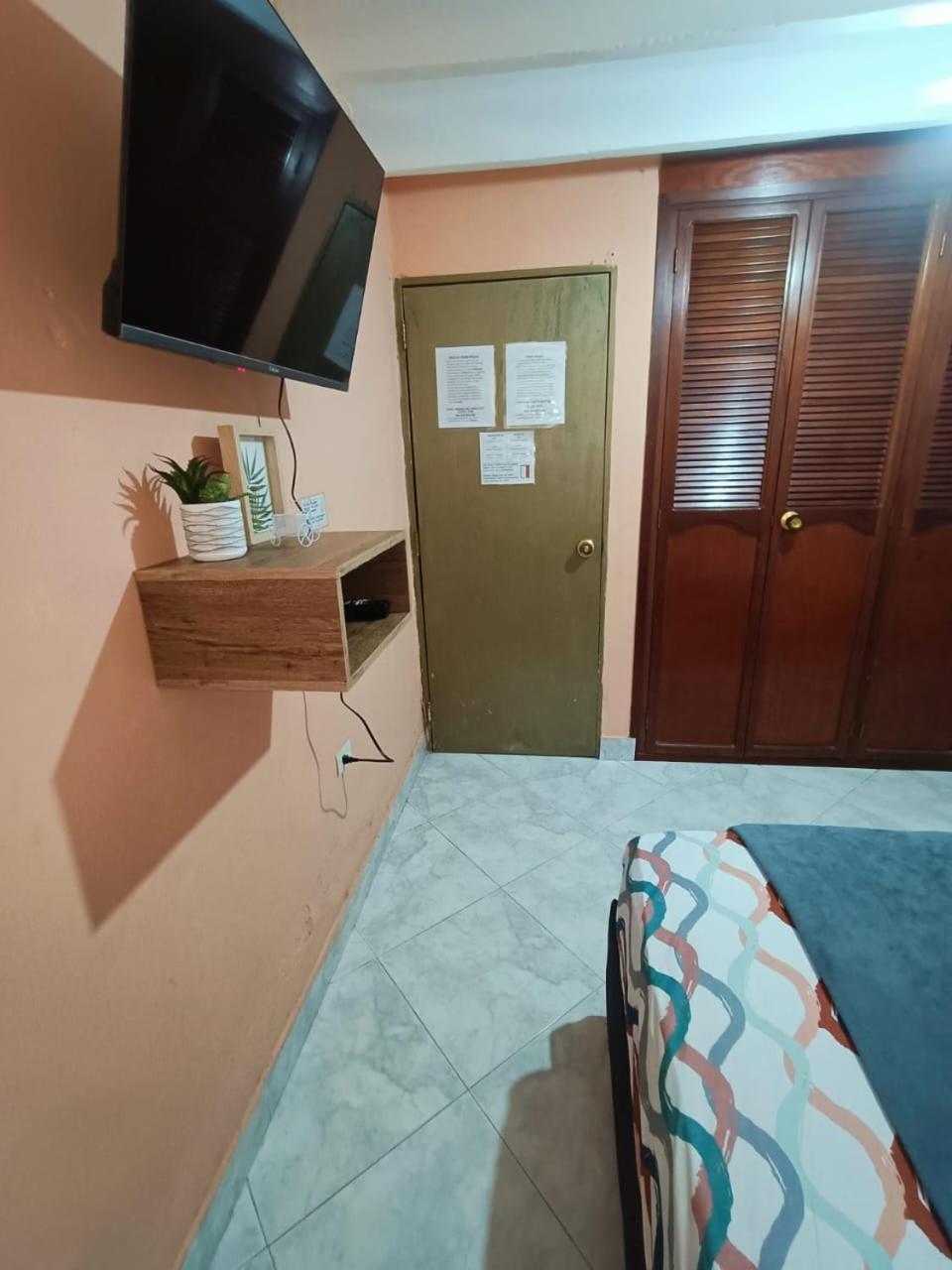 Hospedajesmed Habitación en casa particular *