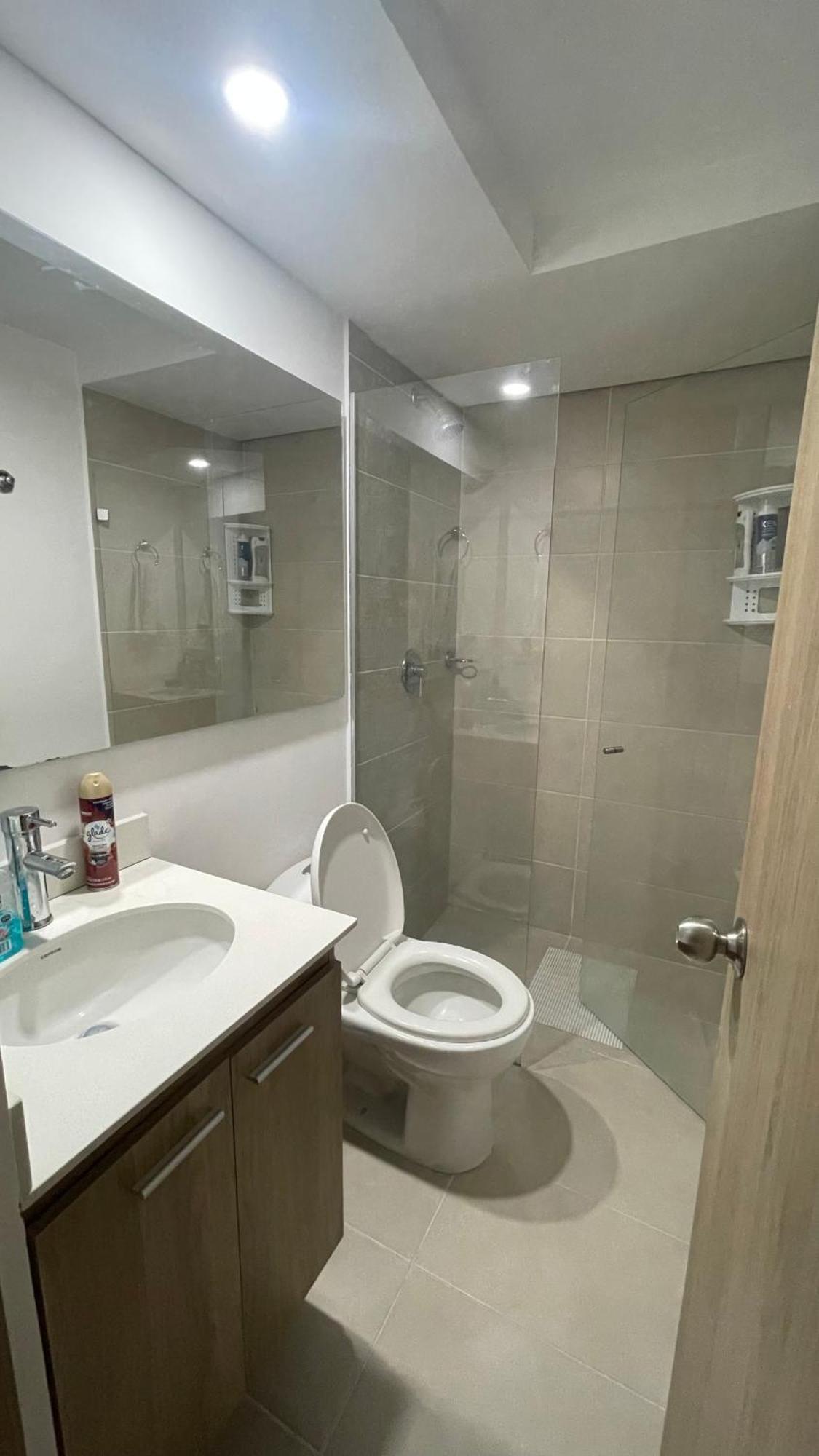 Masculina 1 Persona En Compartido Apartamento *