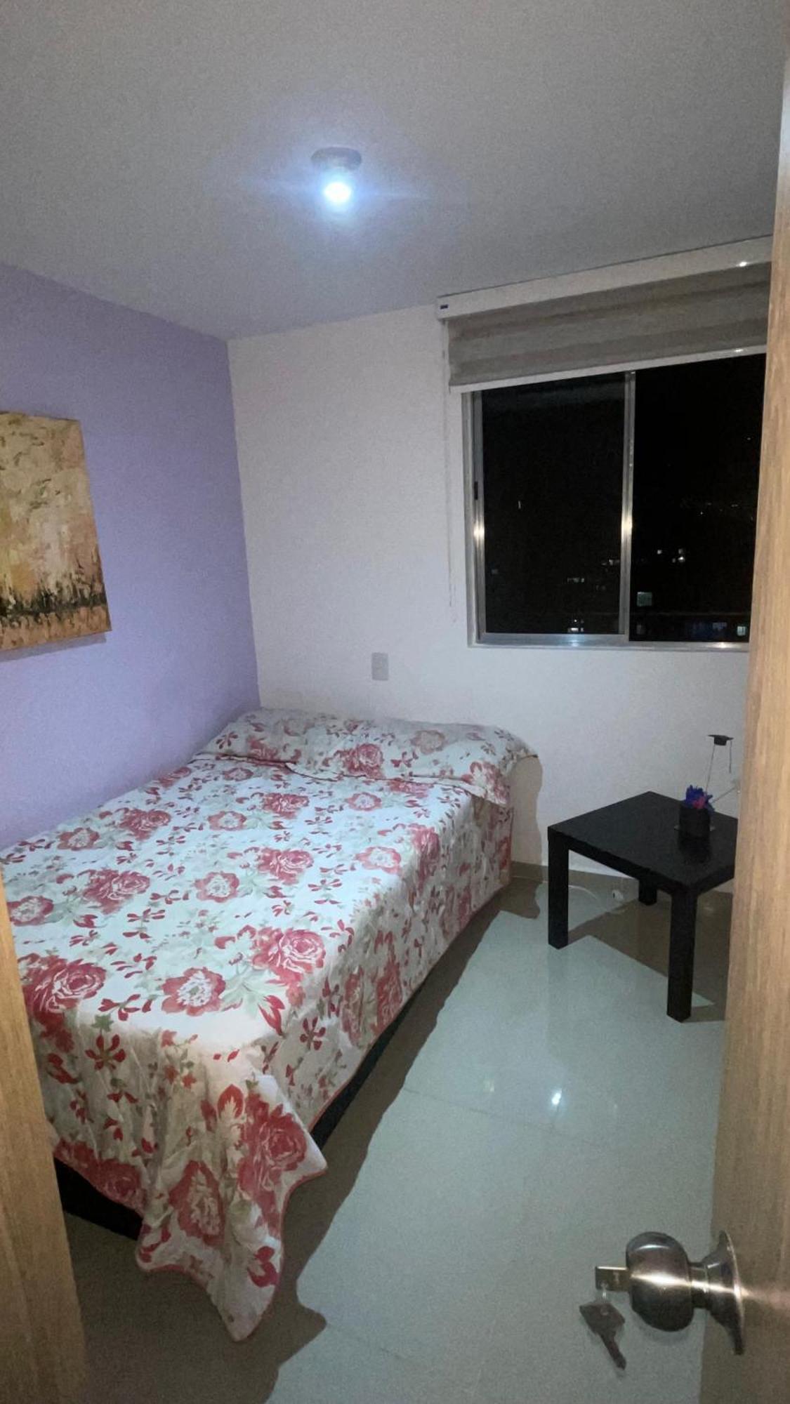 Apartamento Masculina 1 Persona En Compartido Medellín