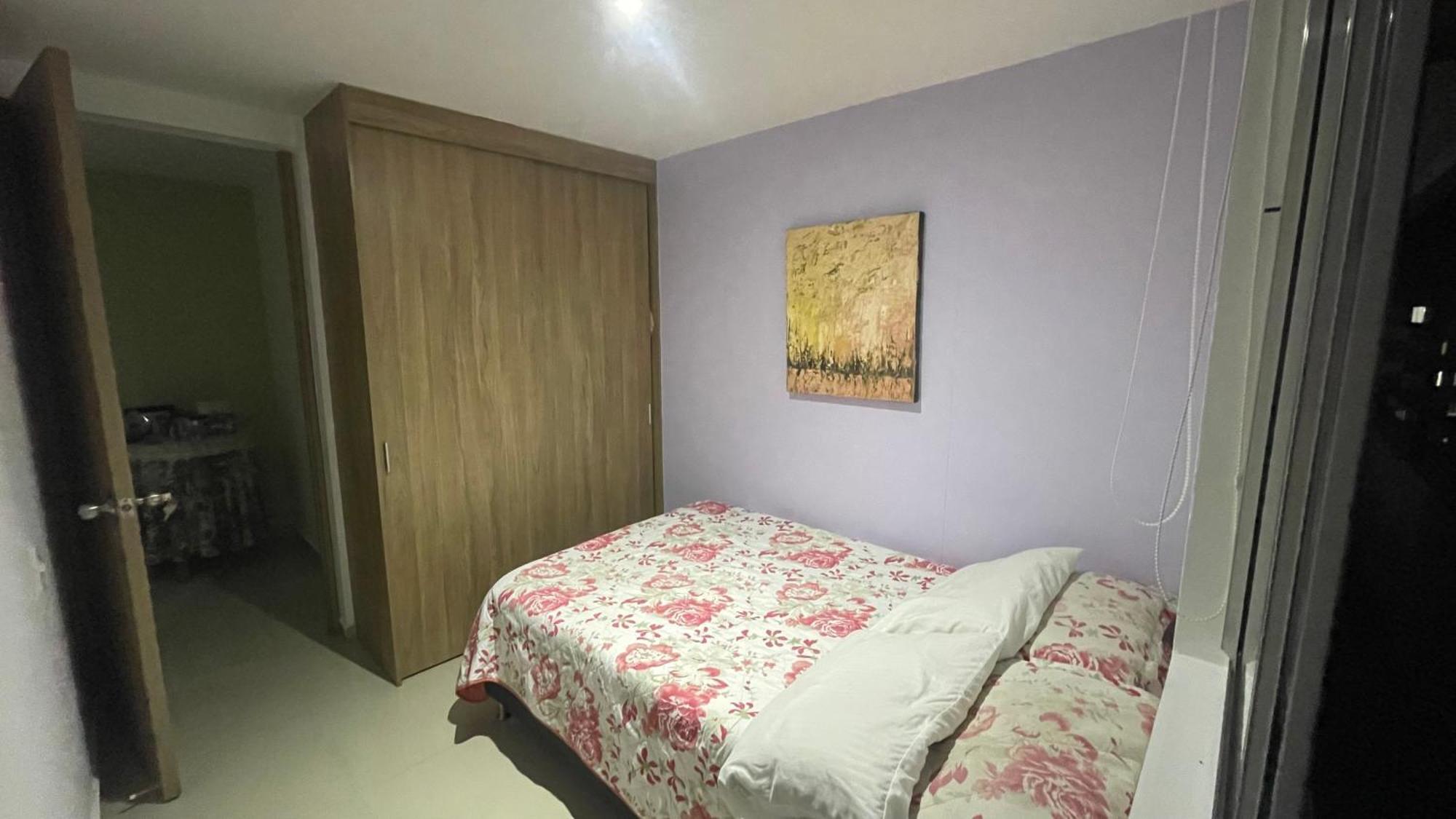 Masculina 1 Persona En Compartido Apartamento Medellín