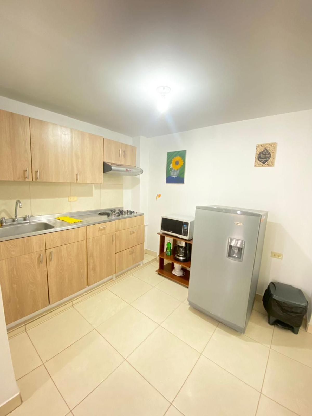 Apartamento Hermoso Cerca Al Poblado