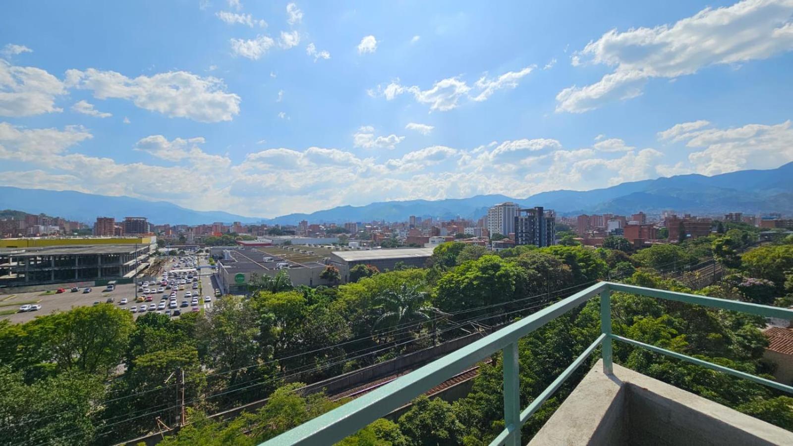 B 48 Living By B Rent Medellín