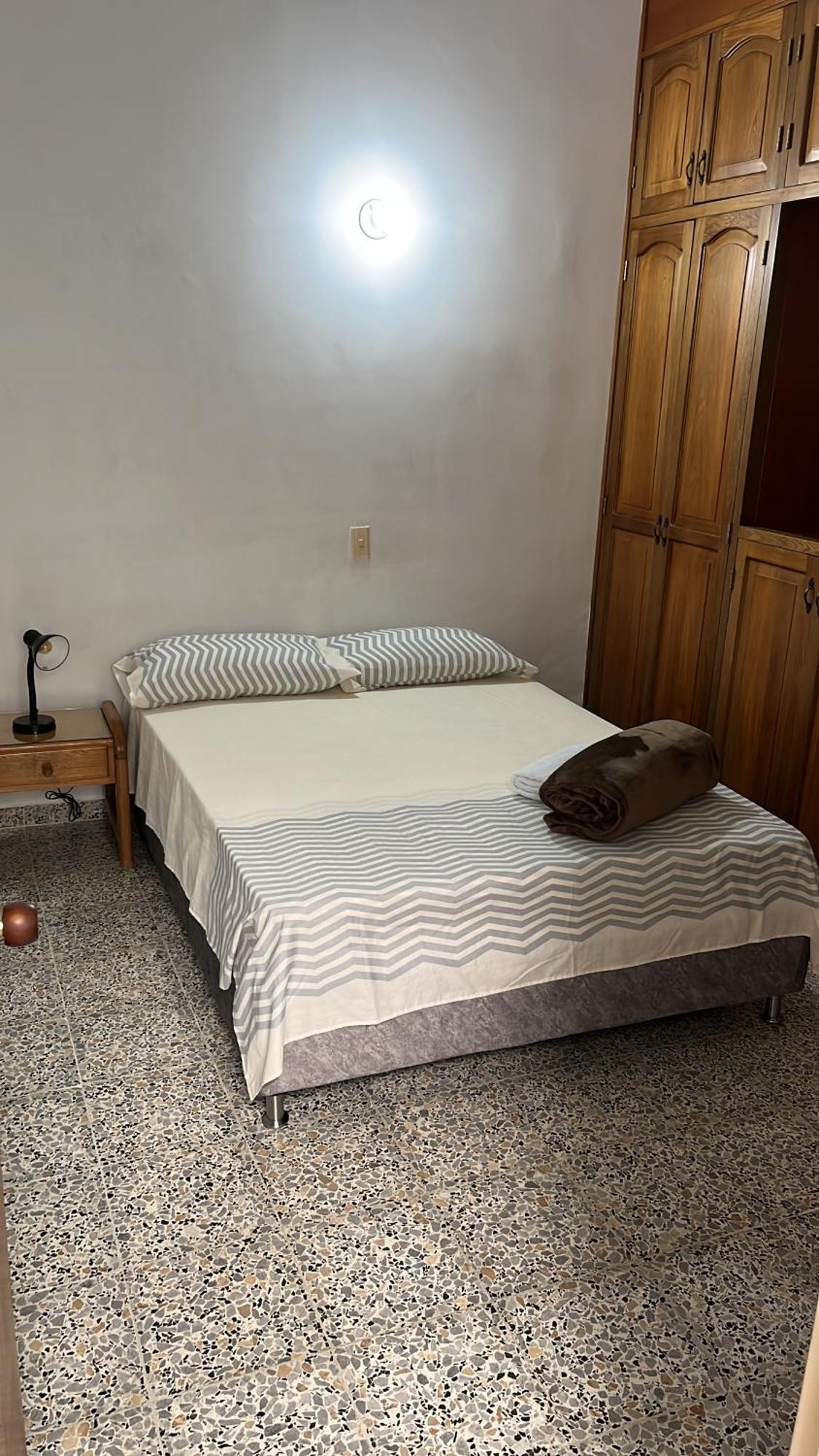 Alojamiento Confortable Calasanz Apartamento