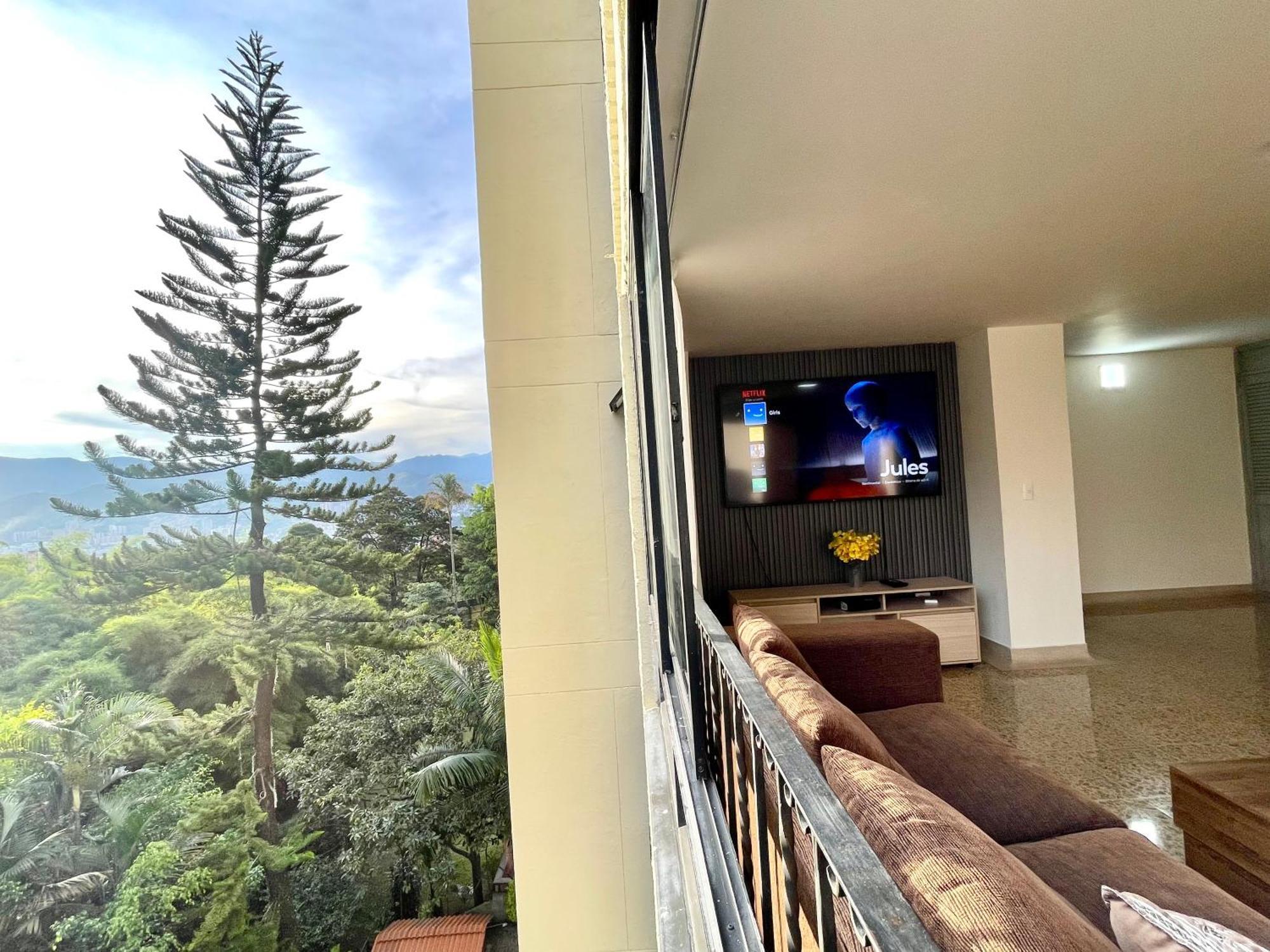 Lujoso, Comodo Y Amplio, Mejor Barrio Apartamento Medellín