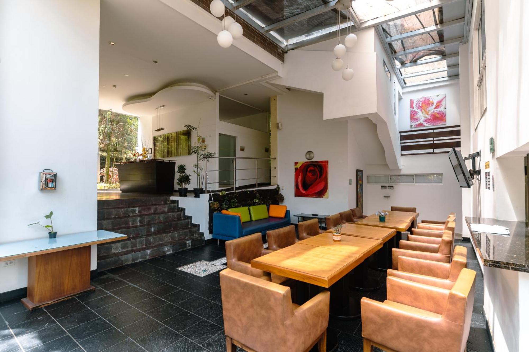 Boutique Rosas 5 G Hotel 4*
