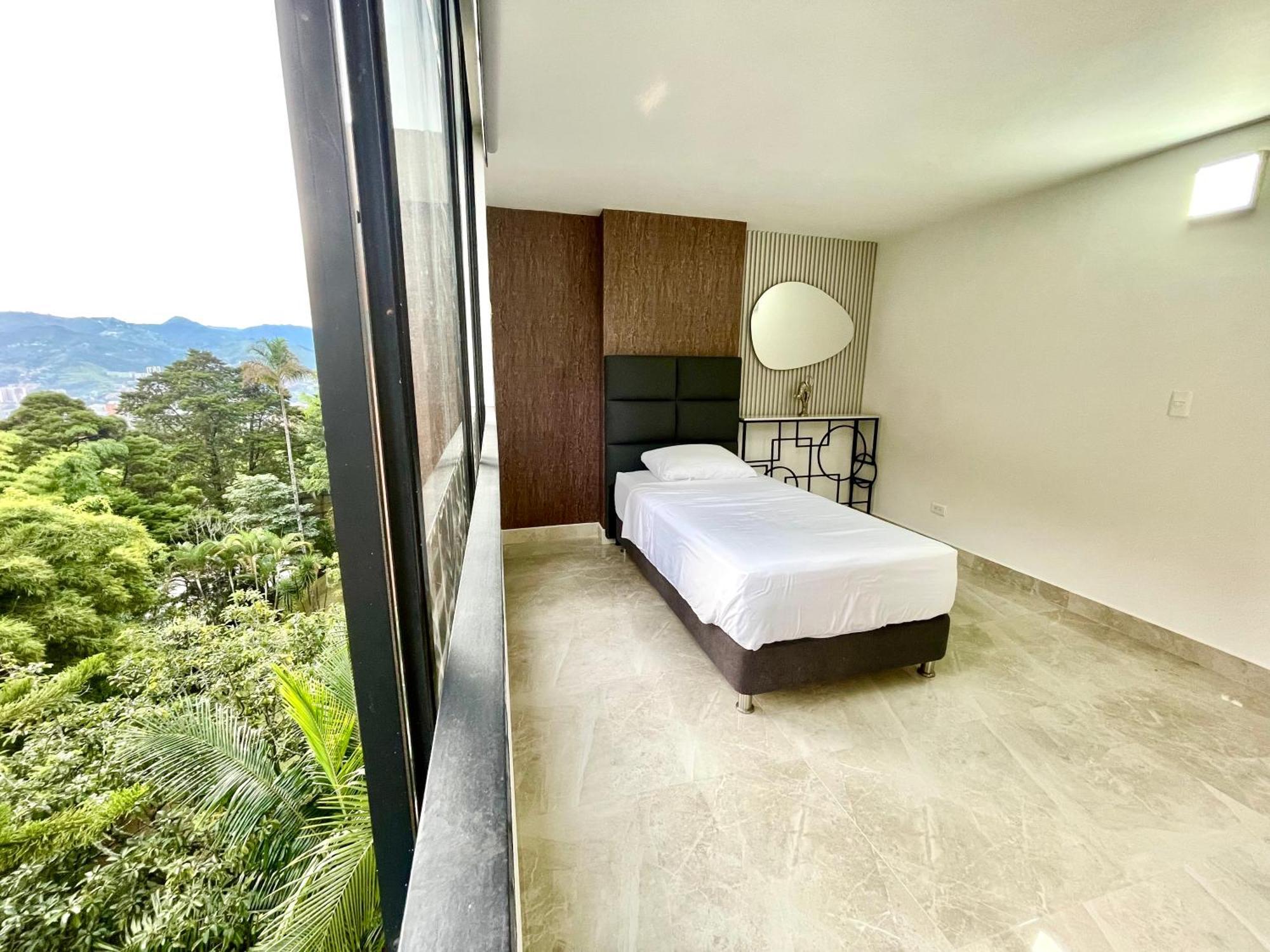 Lujoso, Comodo Y Amplio, Mejor Barrio Apartamento *
