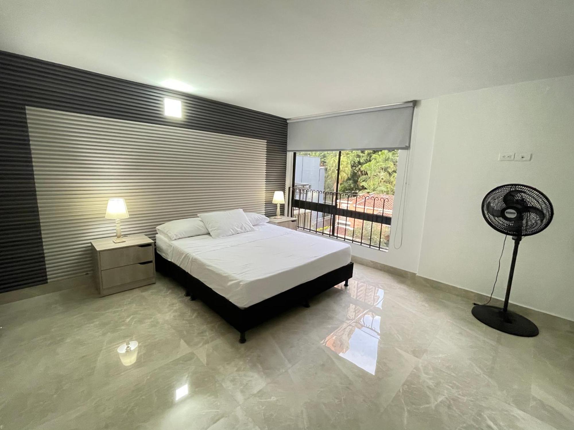 Lujoso, Comodo Y Amplio, Mejor Barrio * Medellín