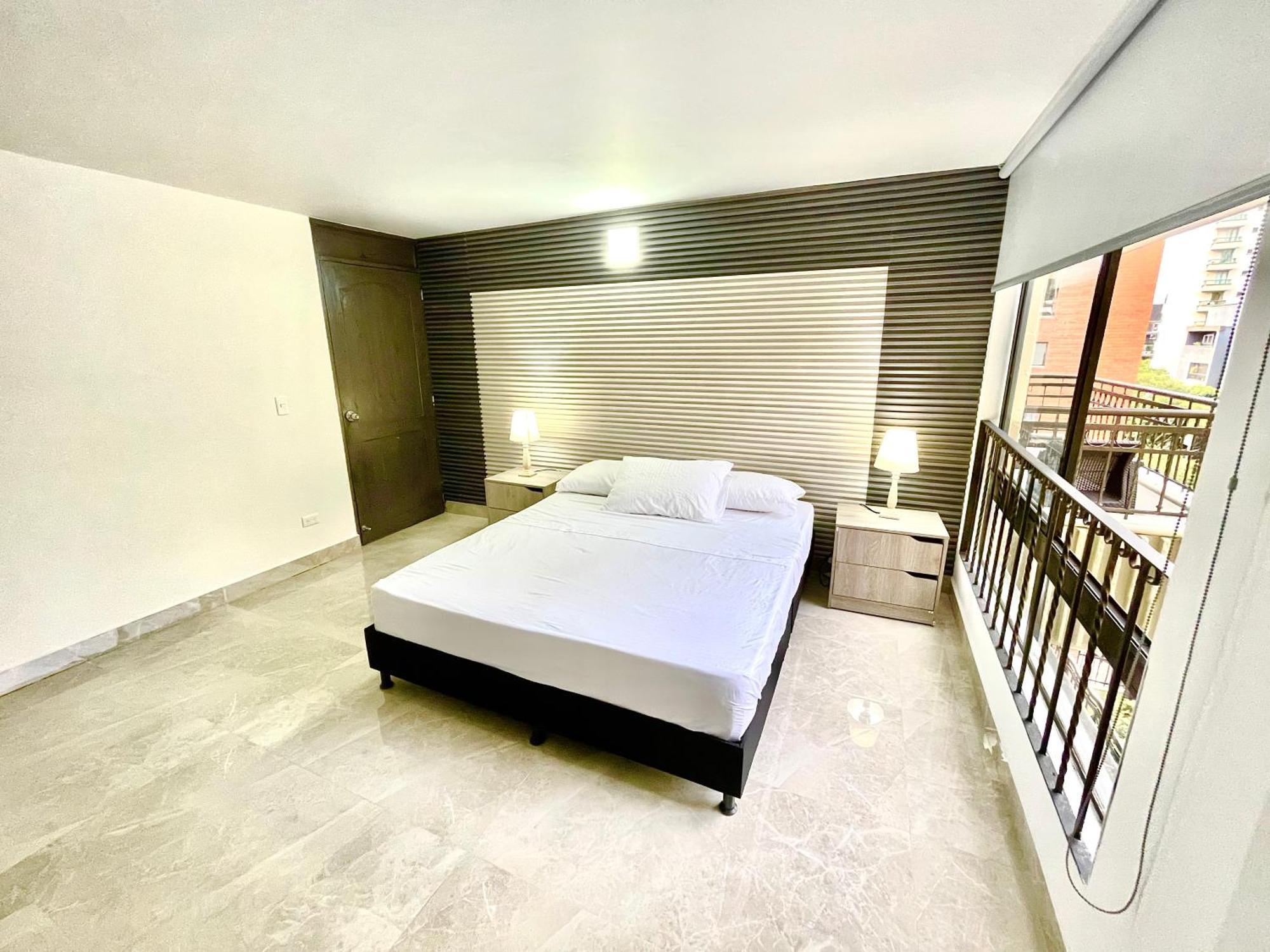 Apartamento Lujoso, Comodo Y Amplio, Mejor Barrio *
