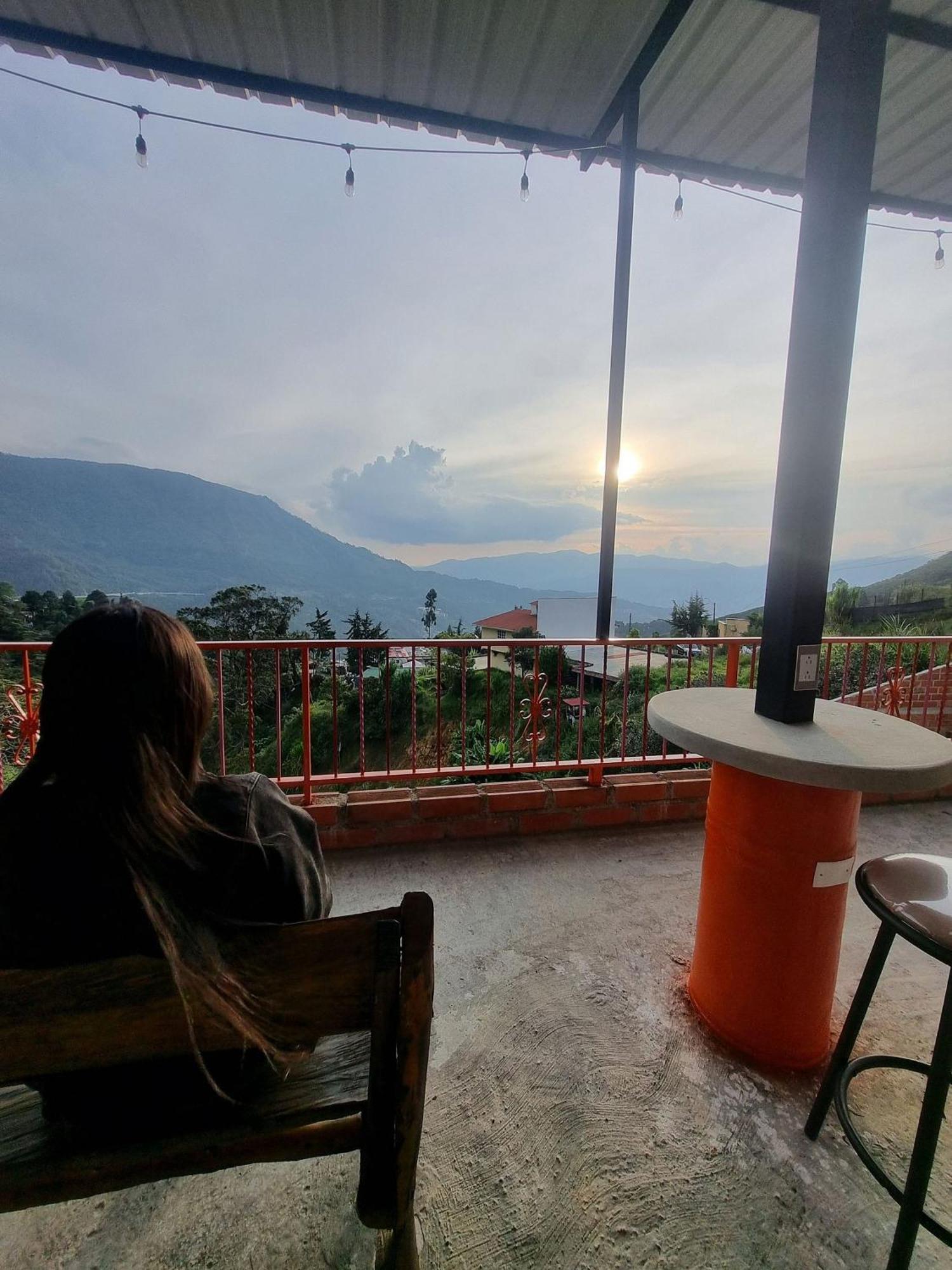 Encantadora - Santa Elena