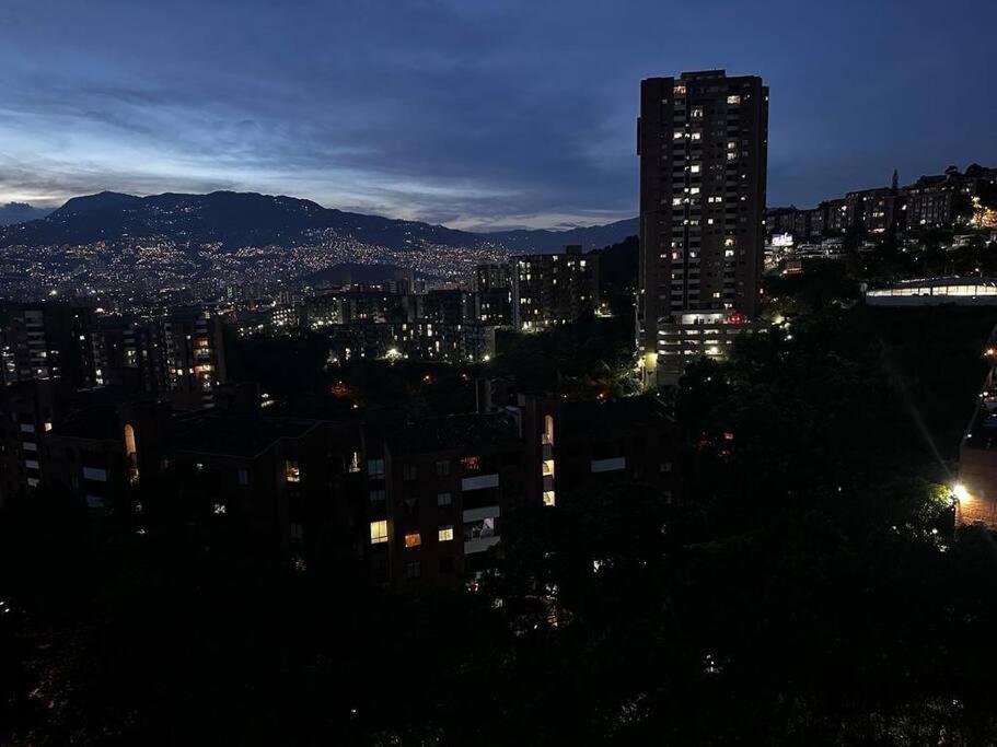Apartamento Two Bedroom Apartment/phenomenal Views *