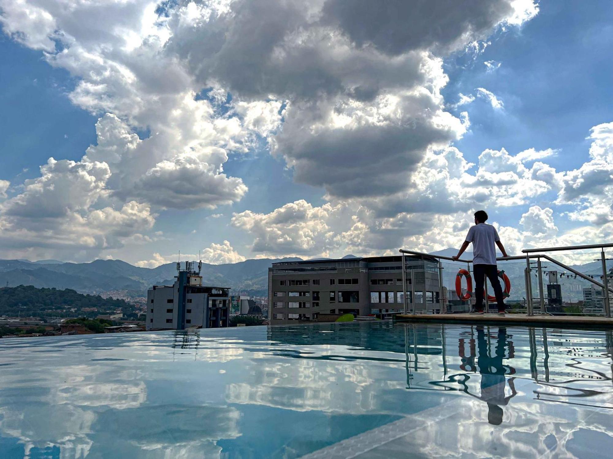 Apartahotel Medellin 3*