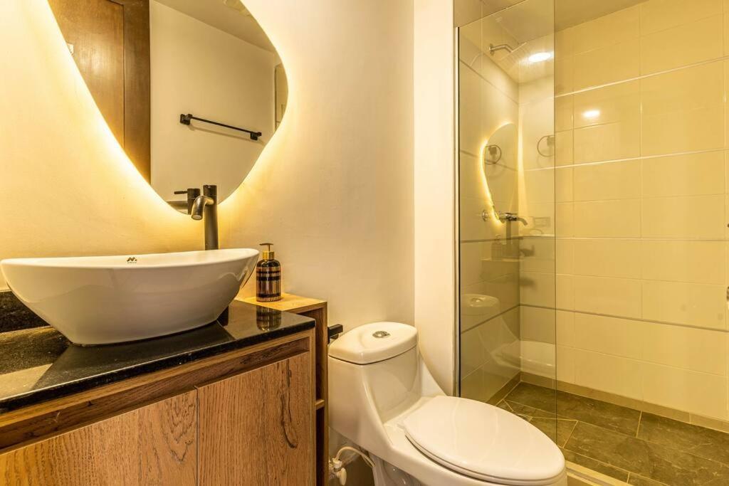 Familiar Con Jacuzzi El Poblado Apartamento