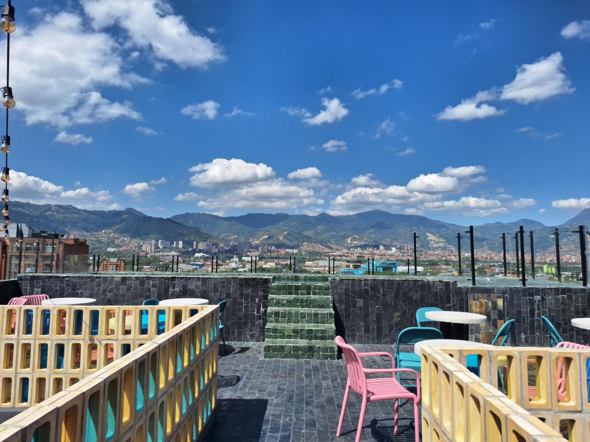 Hotel Zelva Negra Medellín