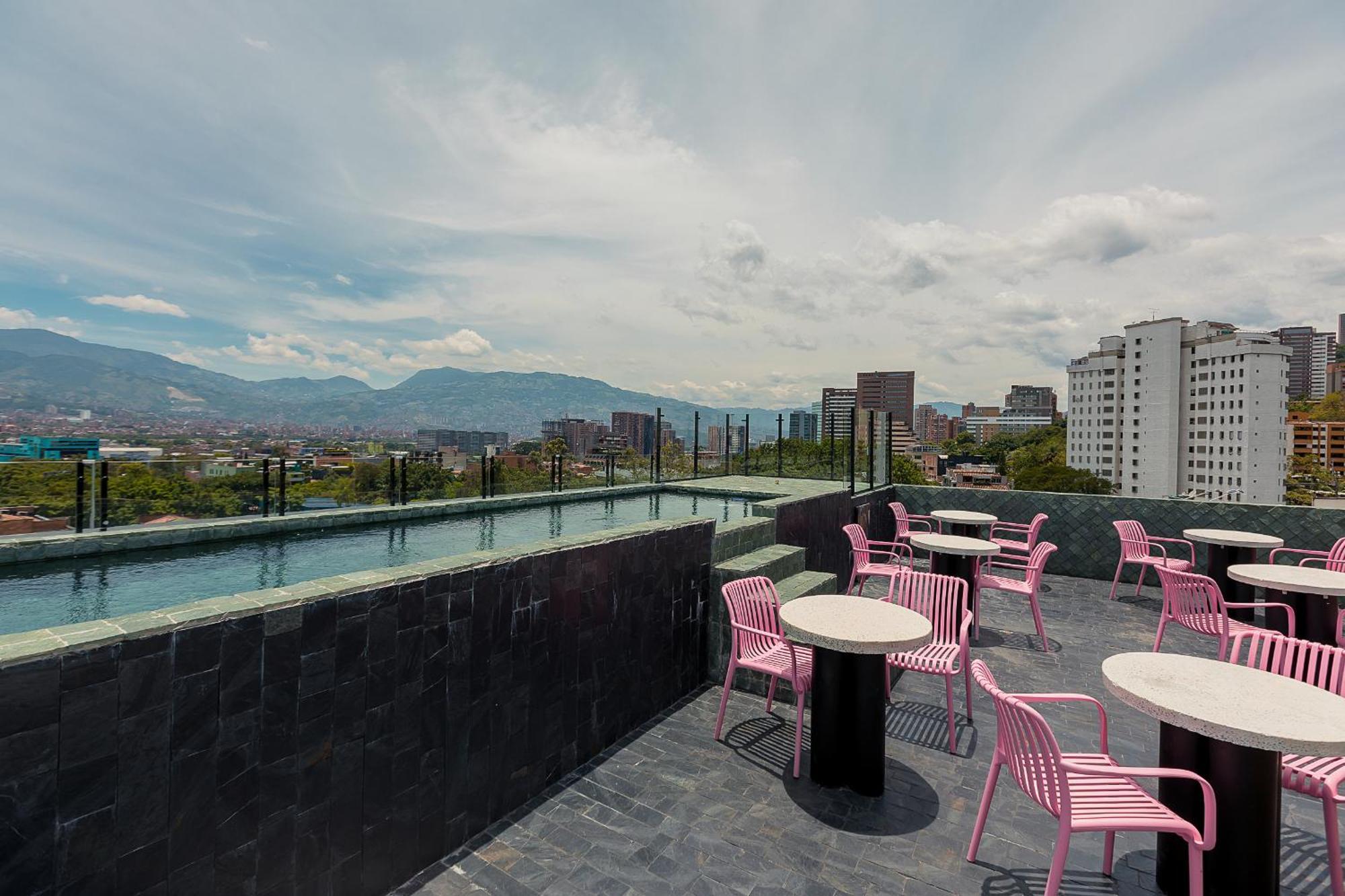 Zelva Negra Medellín