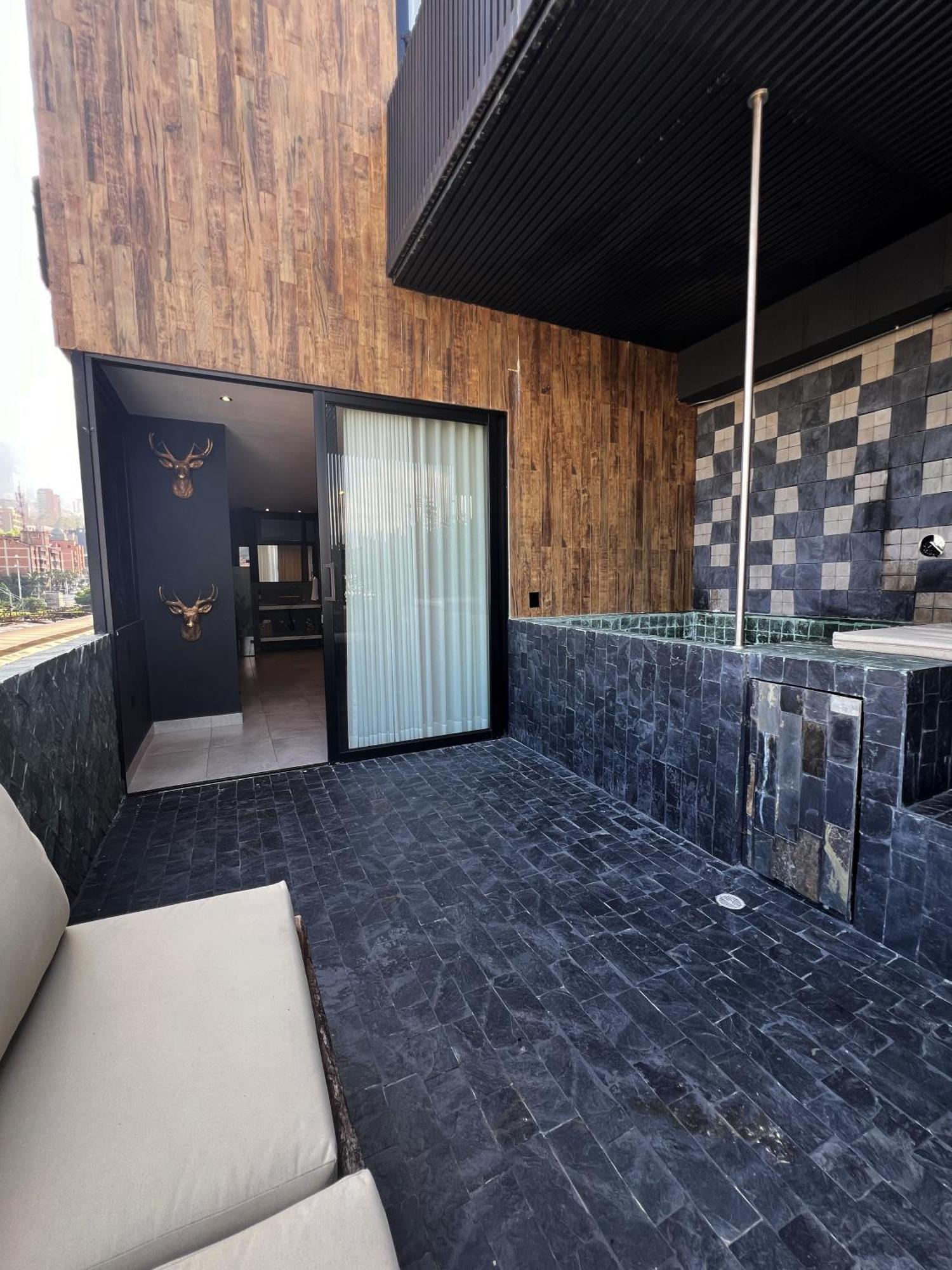 Hotel Zelva Negra Medellín