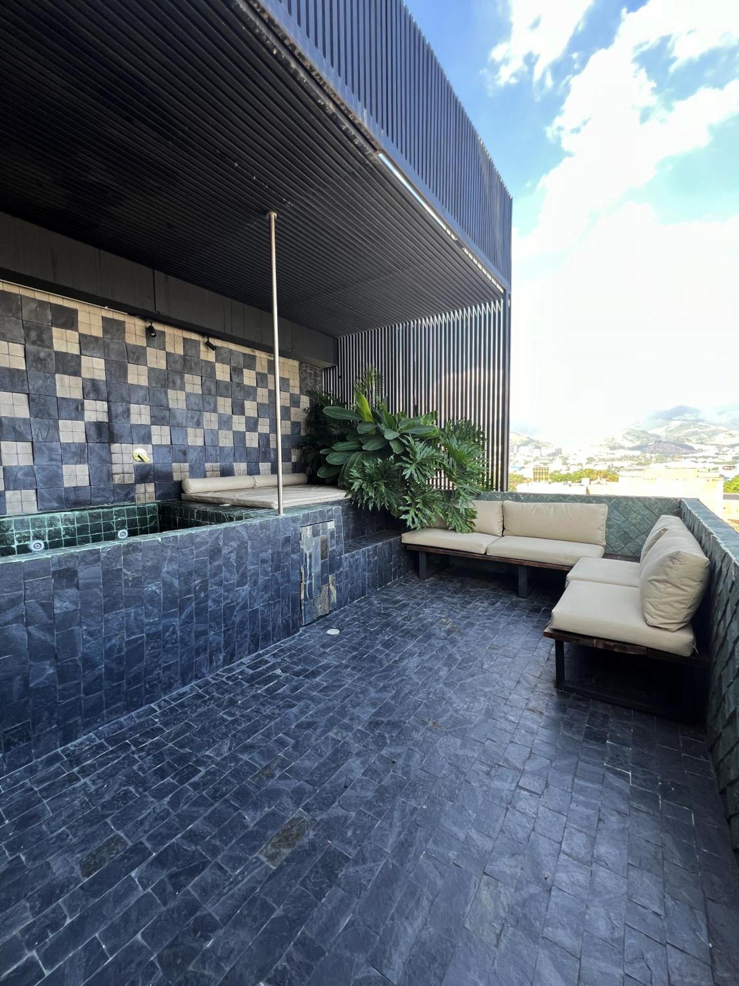 Hotel Zelva Negra