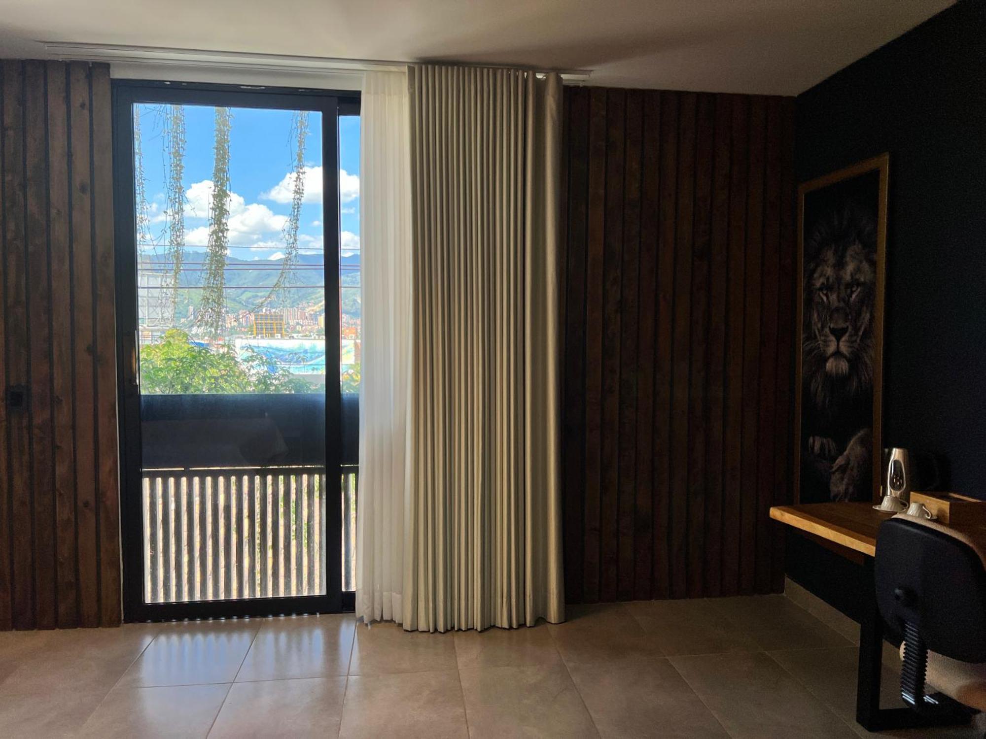 Zelva Negra Medellín