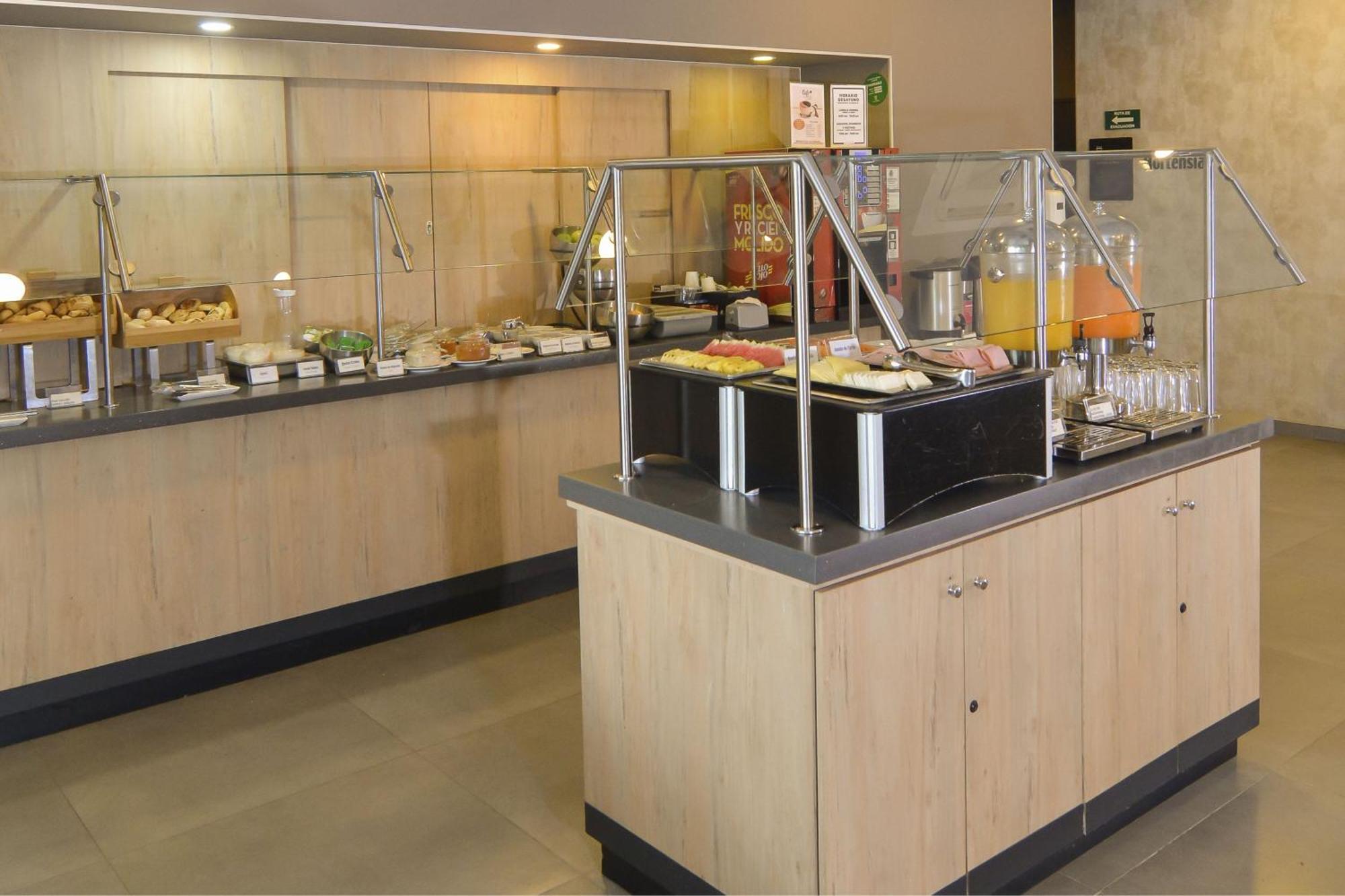 Express By Marriott Colombia Hotel 4*