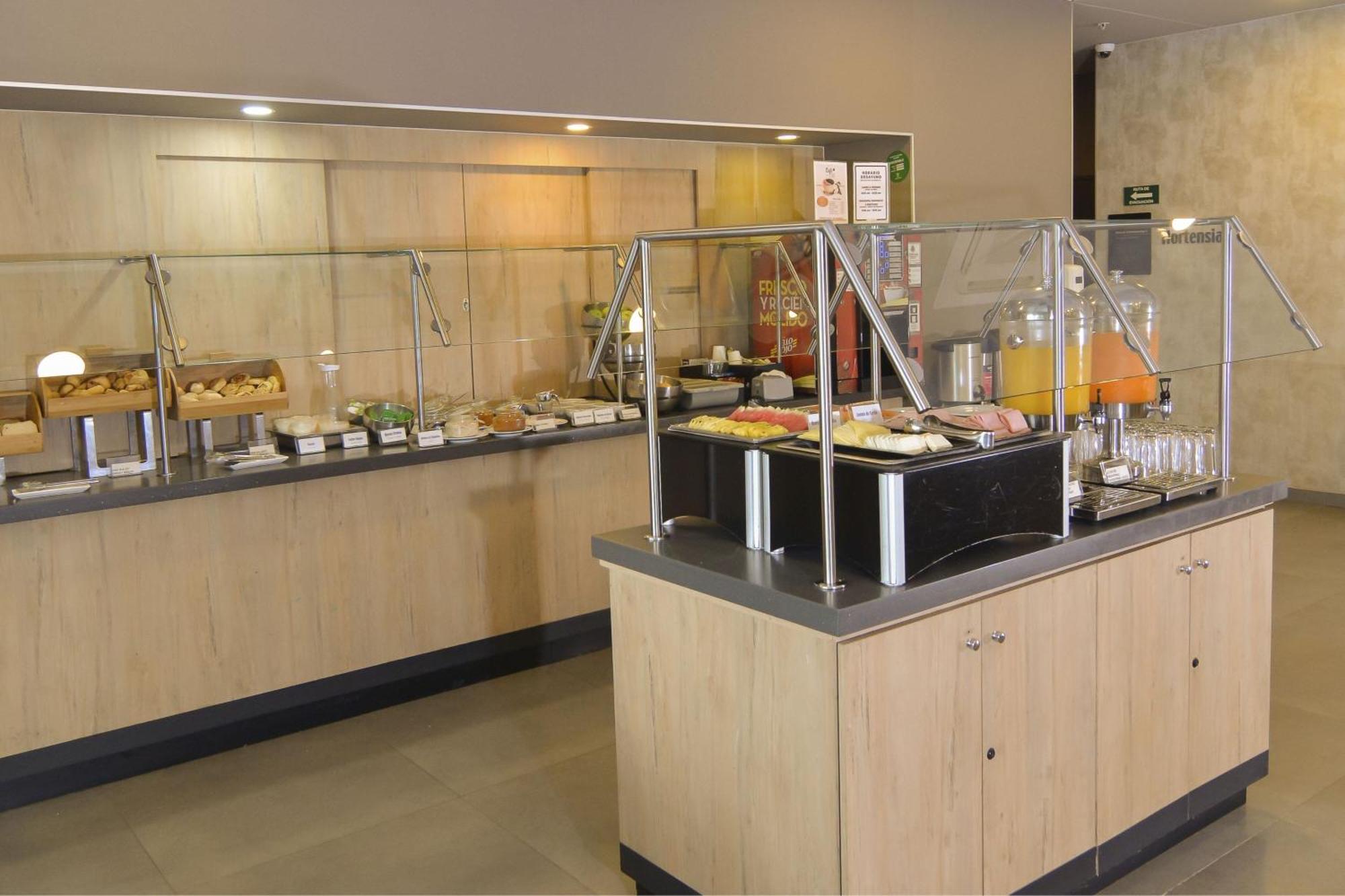 Express By Marriott Colombia Hotel 4*