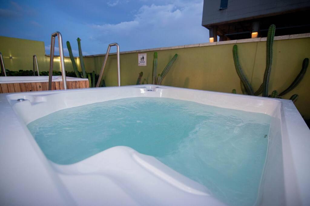Beachfront Luxury In Bocagrande Medellín