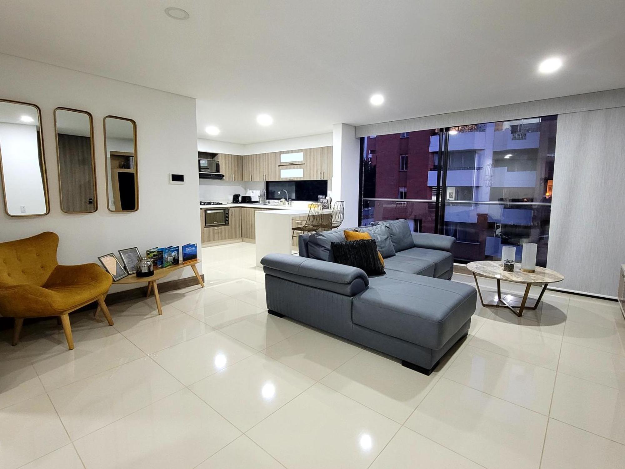New Luxury 3 Bedroom In Great Area. Apartment *