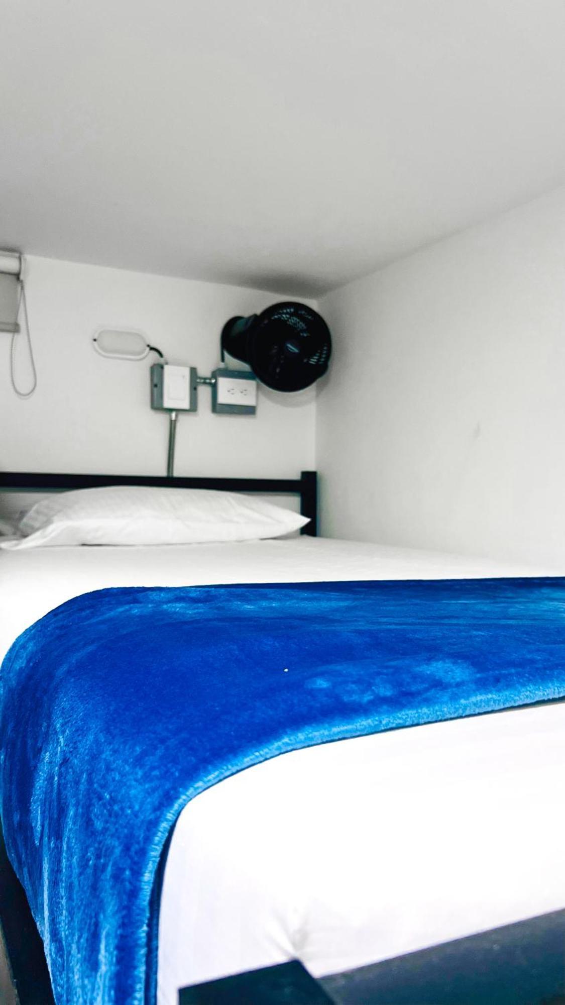 Kromatic Hotel *