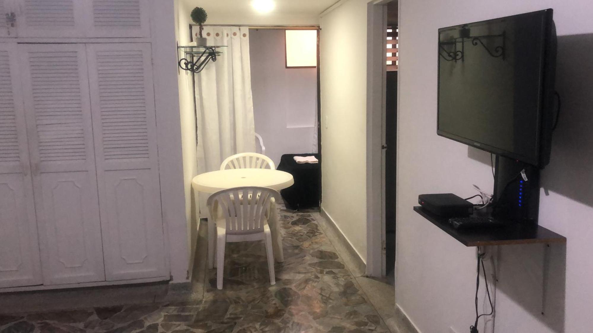 Apartamento Cómodo , Céntrico Y Bien Ubicado 201 Apartamento