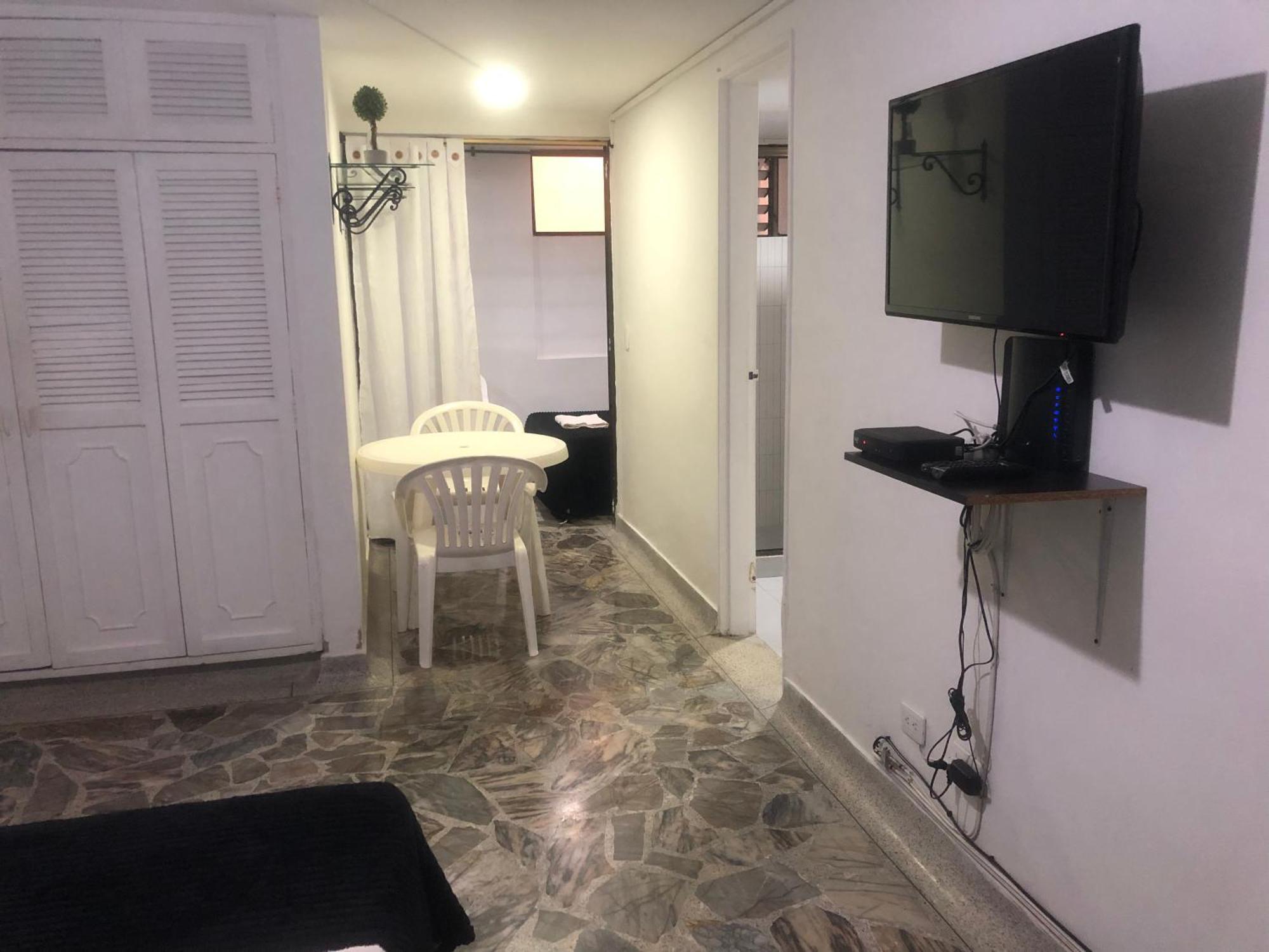 Apartamento Cómodo , Céntrico Y Bien Ubicado 201 Medellín