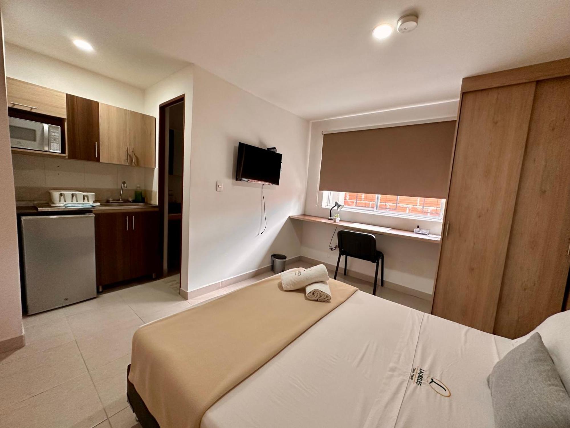 Laureles Lgh Hotel 3*
